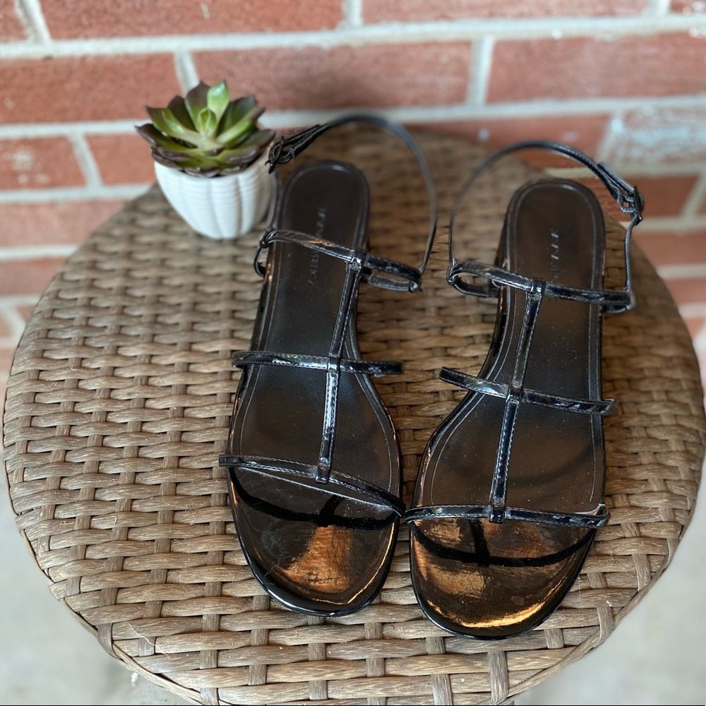 Banana Republic strappy black sandals Size 9.5